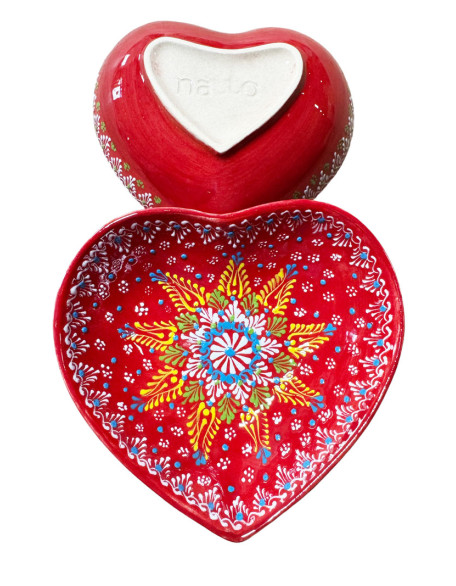 3 Pcs Heart Bowls Red set. 3 Pcs Heart Bowls Red set.