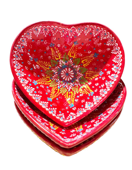 3 Pcs Heart Bowls Red set. 3 Pcs Heart Bowls Red set.